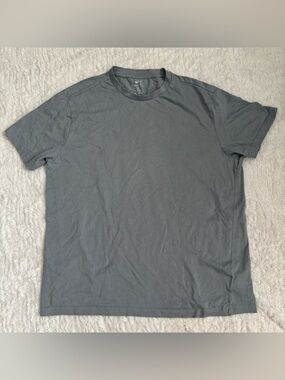 No. 7 Men's Crew Neck Short Sleeve Tee in Charcoal